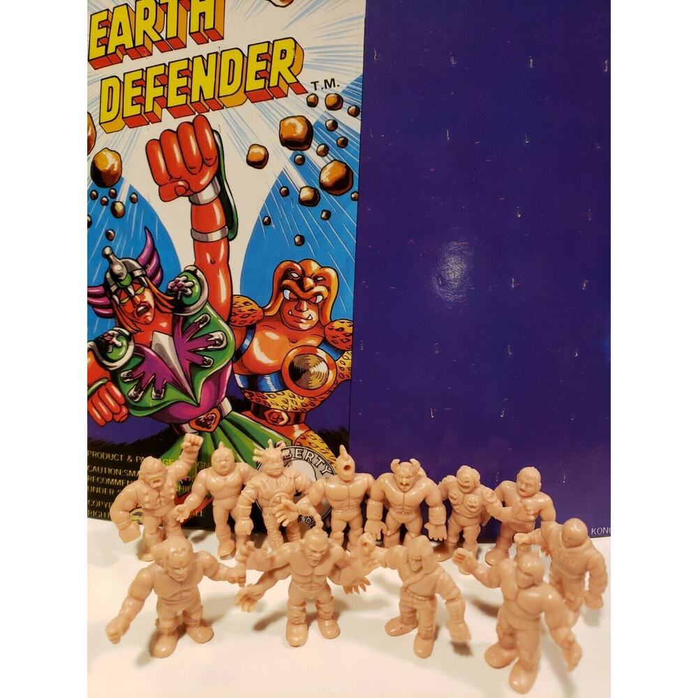 Vintage Muscles Men Earth Defenders Vending Gum Machine Charm Lot 12 Natural NOS